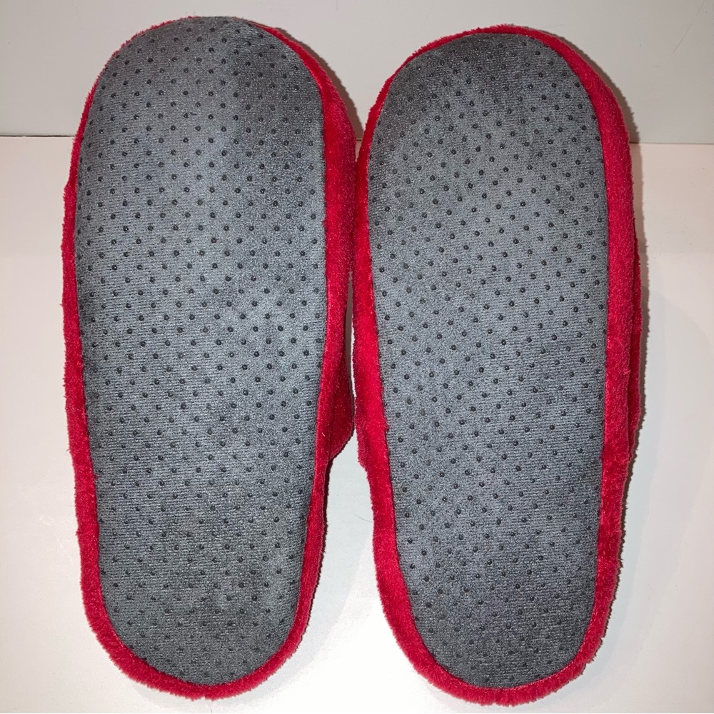 NEW Hallmark Red Women's Slippers Cozy Christmas Holiday Shoes 7 - Picture 13 of 16
